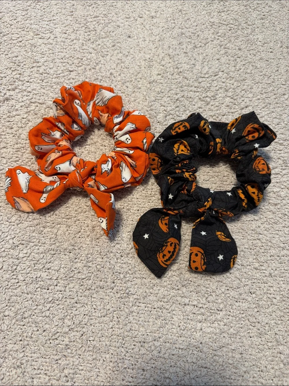 Halloween Ghost & Jack-O'-Lantern Scrunchie Set - Orange & Black glow in dark